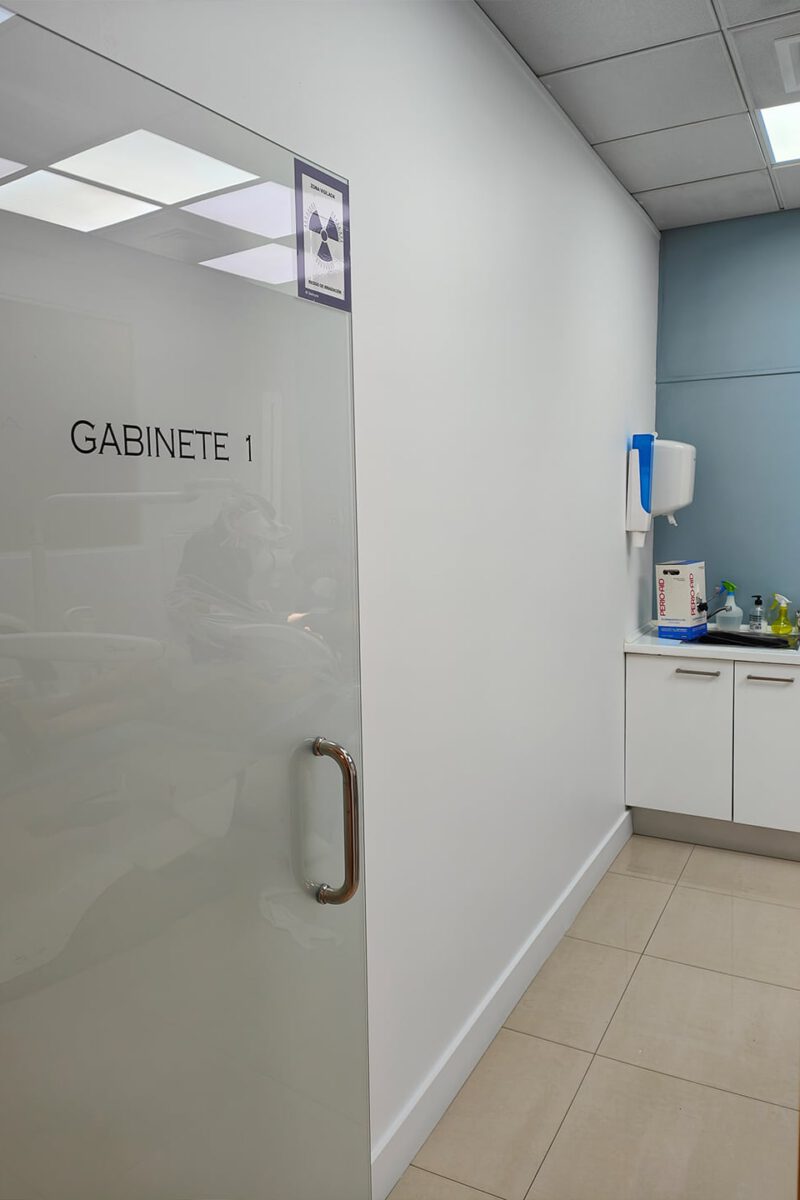 entrada-gabinete-1-villuela-dental